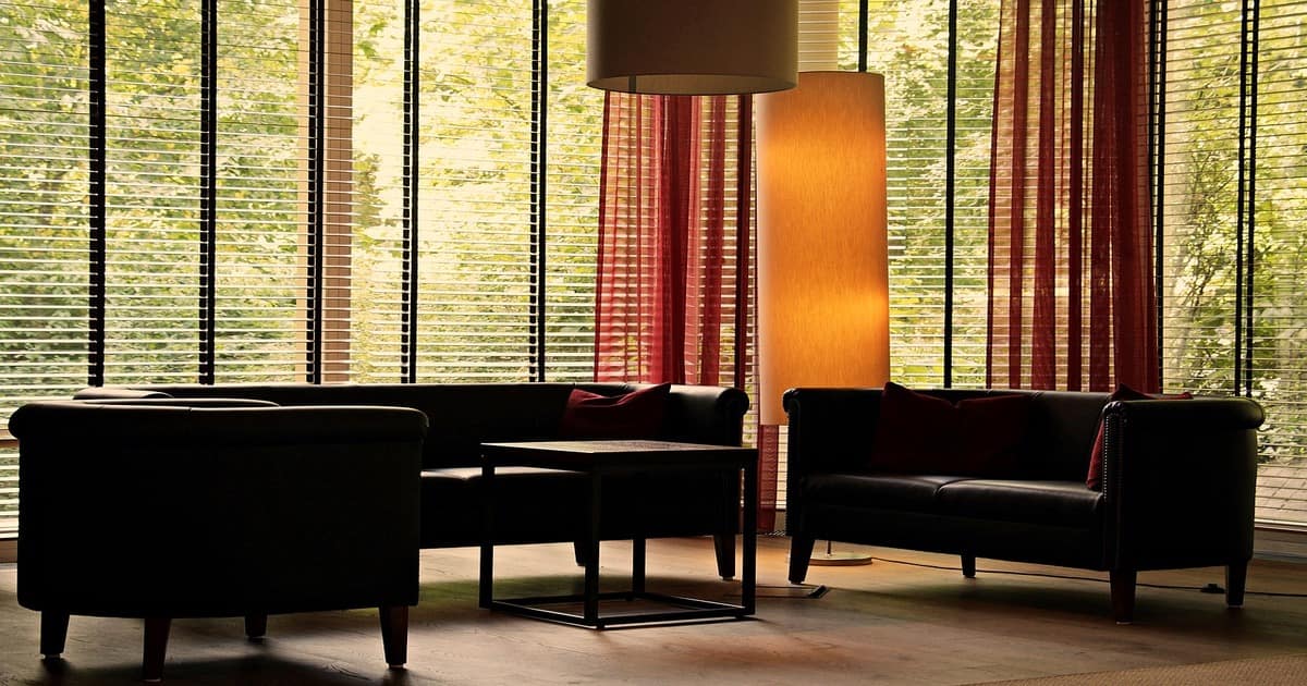 Tende tecniche: funzionalità e design per ambienti speciali